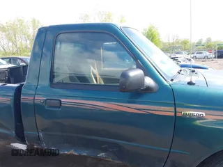1998 Mazda B-Series Truck SX with VIN 4F4YR12C4WTM03287, listed as a IAAI auction lot 42182560 with 94,609 mi miles and . Bid and sale history available at DreamBid. Image 13.