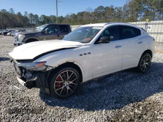 2017 Maserati Levante S z VIN ZN661YUL9HX261087, wystawiony jako Copart lot #46406495 z przebiegiem 69 611 mil mil oraz Szkody całkowita. Historia ofert i sprzedaży dostępna na DreamBid. Obrazek 1.