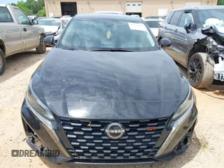 2024 Nissan Altima SR z VIN 1N4BL4CV4RN323262, wystawiony jako IAAI lot #42323966 z przebiegiem 25 124 mil mil oraz . Historia ofert i sprzedaży dostępna na DreamBid. Obrazek 12.