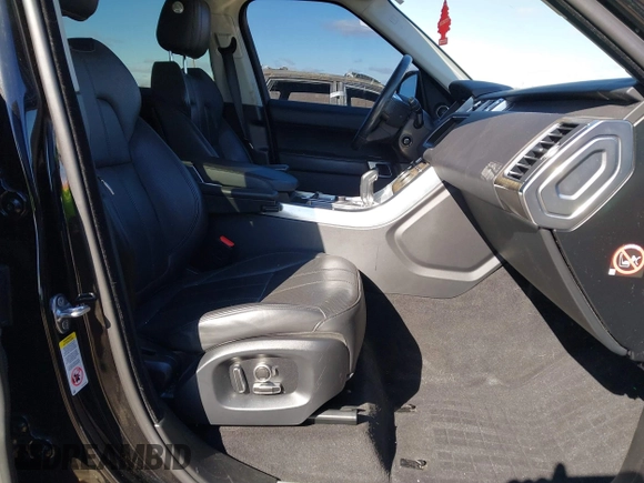 2017 Land Rover Range Rover Sport HSE z VIN SALWR2FV3HA676584, wystawiony jako IAAI lot #41622927 z przebiegiem 76 057 mil mil oraz . Historia ofert i sprzedaży dostępna na DreamBid. Obrazek 5.