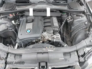 2008 BMW 3 Series 328i with VIN WBAVA37518NL19764, listed as a IAAI auction lot 41549896 with 182,578 mi miles. Bid and sale history available at carsss.com. Image 10.