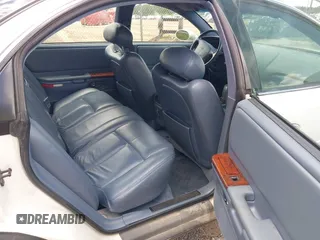 1995 Oldsmobile Aurora z VIN 1G3GR62C8S4147628, wystawiony jako IAAI lot #42361531 z przebiegiem 189 111 mil mil oraz . Historia ofert i sprzedaży dostępna na DreamBid. Obrazek 8.