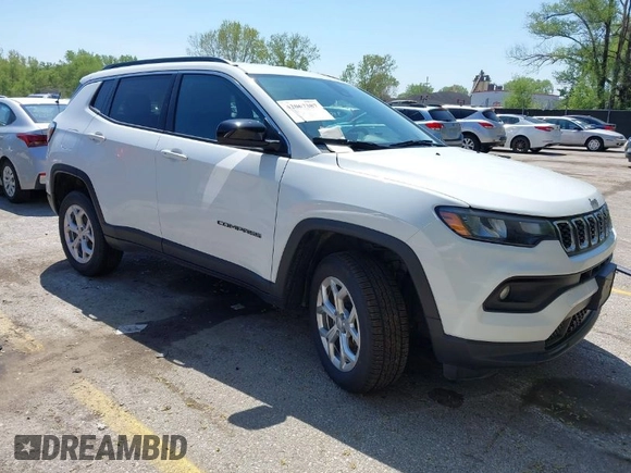 2024 Jeep Compass Latitude with VIN 3C4NJDBN0RT109268, listed as a IAAI auction lot 42067387 with 26,894 mi miles. Bid and sale history available at carsss.com. Image 1.