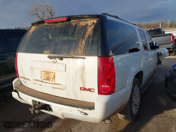 2009 GMC Yukon XL SLT w/4SB with VIN 1GKFC36J89R300675, listed as a IAAI auction lot 41301143 with 241,306 mi miles. Bid and sale history available at carsss.com. Image 4.
