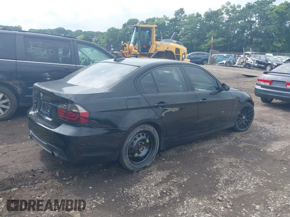 2008 BMW 3 Series 335xi with VIN WBAVD53518A284773, listed as a IAAI auction lot 39953178 with Not provided miles and . Bid and sale history available at DreamBid. Image 4.