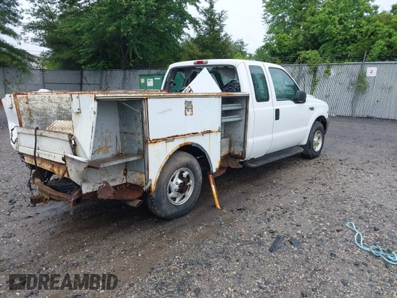1999 Ford F-250 with VIN 1FDNX20L4XEA66826, listed as a IAAI auction lot 42345376 with 210,529 mi miles and . Bid and sale history available at DreamBid. Image 4.