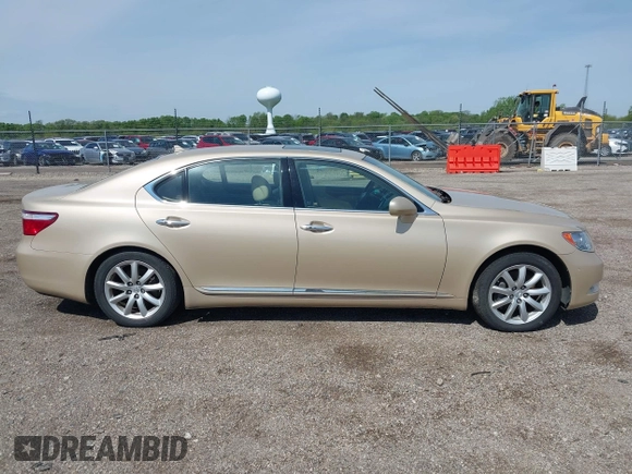 2008 Lexus LS 460 LWB with VIN JTHGL46F985030541, listed as a IAAI auction lot 42078316 with 248,187 mi miles. Bid and sale history available at carsss.com. Image 13.