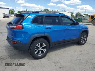 2018 Jeep Cherokee Trailhawk with VIN 1C4PJMBB4JD526014, listed as a Copart auction lot 58728255 with 76,655 mi miles and Salvage title. Bid and sale history available at DreamBid. Image 3.