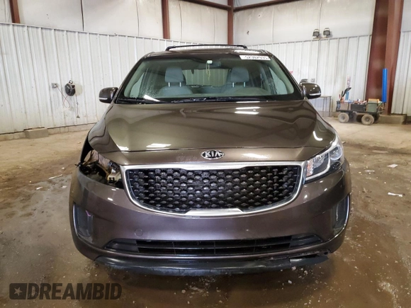 2016 Kia Sedona LX with VIN KNDMB5C1XG6134857, listed as a Copart auction lot 52302935 with 142,868 mi miles and Clean Title. Bid and sale history available at DreamBid. Image 5.