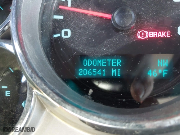 2013 Chevrolet Silverado 1500 LT with VIN 1GCRCSE08DZ166948, listed as a IAAI auction lot 41254225 with 206,541 mi miles. Bid and sale history available at carsss.com. Image 16.