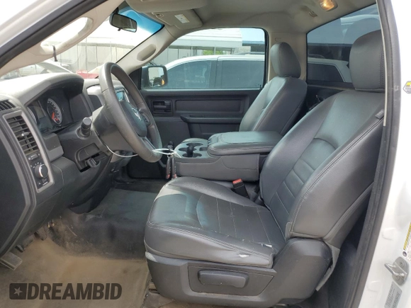 2014 Ram 1500 Tradesman z VIN 3C6JR6AG8EG332268, wystawiony jako Copart lot #52888705 z przebiegiem 245 476 mil mil oraz Szkoda całkowita • Salvage title. Historia ofert i sprzedaży dostępna na DreamBid. Obrazek 7.