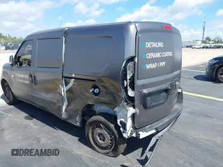 2017 Ram ProMaster City Cargo Tradesman z VIN ZFBERFAB9H6D25646, wystawiony jako IAAI lot #42258881 z przebiegiem 92 286 mil mil oraz . Historia ofert i sprzedaży dostępna na DreamBid. Obrazek 6.