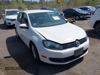 2013 Volkswagen Golf w/Conv & Sunroof z VIN WVWDB7AJ5DW137305, wystawiony jako IAAI lot #42137277 z przebiegiem 122 148 mil mil oraz . Historia ofert i sprzedaży dostępna na DreamBid. Obrazek 1.