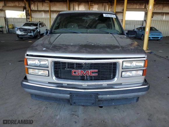 1998 GMC Sierra 1500 with VIN 2GTEC19R2W1558384, listed as a Copart auction lot 84510914 with 140,032 mi miles and Salvage Title. Bid and sale history available at carsss.com. Image 5.