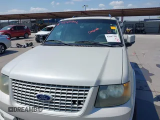 2006 Ford Expedition z VIN 1FMPU195X6LA76819, wystawiony jako IAAI lot #42047702 z przebiegiem 290 392 mil mil oraz . Historia ofert i sprzedaży dostępna na DreamBid. Obrazek 6.