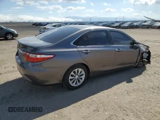 2015 Toyota Camry XLE with VIN 4T1BF1FK0FU930869, listed as a Copart auction lot 53353425 with 185,498 mi miles and Clean Title. Bid and sale history available at carsss.com. Image 3.