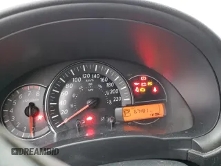2015 Nissan Micra S z VIN 3N1CK3CPXFL205695, wystawiony jako Copart lot #45932665 z przebiegiem 67 481 mil mil oraz Szkody całkowita. Historia ofert i sprzedaży dostępna na DreamBid. Obrazek 9.