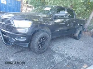 2019 Ram 1500 Big Horn z VIN 1C6RREFT0KN616290, wystawiony jako IAAI lot #42313195 z przebiegiem 143 900 mil mil oraz . Historia ofert i sprzedaży dostępna na DreamBid. Obrazek 17.