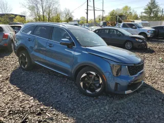 2025 Kia Sorento EX z VIN KNDRHDJG3S5299511, wystawiony jako Copart lot #54688655 z przebiegiem 61 596 mil mil oraz Szkoda całkowita • Salvage title. Historia ofert i sprzedaży dostępna na DreamBid. Obrazek 4.