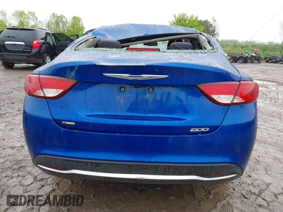 2015 Chrysler 200 Limited z VIN 1C3CCCAB8FN666691, wystawiony jako IAAI lot #42332599 z przebiegiem 101 480 mil mil oraz . Historia ofert i sprzedaży dostępna na DreamBid. Obrazek 16.