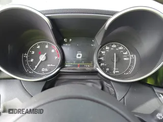 2018 Alfa Romeo Giulia z VIN ZARFAEDNXJ7571486, wystawiony jako IAAI lot #42023221 z przebiegiem 95 424 mil mil oraz . Historia ofert i sprzedaży dostępna na DreamBid. Obrazek 7.