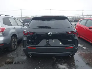 2025 Mazda CX-50 S Preferred z VIN 7MMVABBM4SN306171, wystawiony jako IAAI lot #41037323 z przebiegiem Nie podano mil oraz . Historia ofert i sprzedaży dostępna na DreamBid. Obrazek 15.