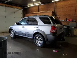 2005 Kia Sorento LX with VIN KNDJC733255467795, listed as a Copart auction lot 54651595 with 190,161 mi miles and Salvage Title. Bid and sale history available at carsss.com. Image 2.