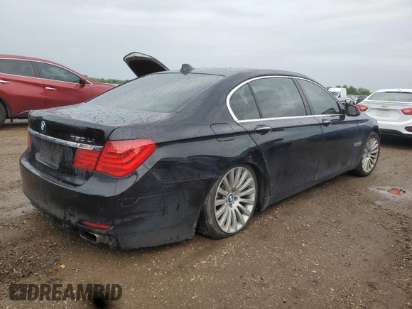 2010 BMW 7 Series 750Li z VIN WBAKB8C57ACY63934, wystawiony jako Copart lot #58851285 z przebiegiem Nie podano mil oraz Czysty tytuł • Clean title. Historia ofert i sprzedaży dostępna na DreamBid. Obrazek 3.
