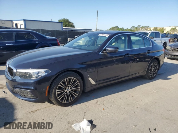 2019 BMW 5 Series 530e xDrive with VIN WBAJB1C51KB376996, listed as a Copart auction lot 52581175 with 42,369 mi miles and Salvage title. Bid and sale history available at DreamBid. Image 1.