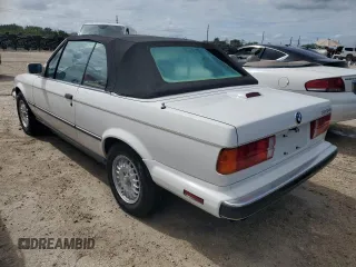 1990 BMW 3 Series z VIN WBABB2319LEC20795, wystawiony jako Copart lot #75079694 z przebiegiem 155 682 mil mil oraz Szkoda całkowita • Salvage title. Historia ofert i sprzedaży dostępna na DreamBid. Obrazek 2.