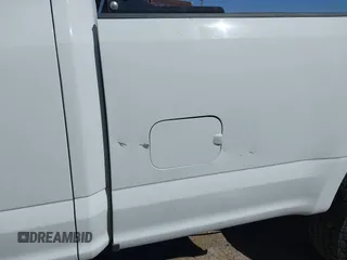 2018 Ford F-250 XL z VIN 1FT7X2BT7JEB31878, wystawiony jako IAAI lot #41852187 z przebiegiem 230 879 mil mil oraz . Historia ofert i sprzedaży dostępna na DreamBid. Obrazek 17.