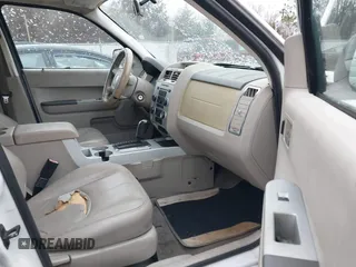 2008 Mercury Mariner with VIN 4M2CU81168KJ42757, listed as a IAAI auction lot 41257720 with Not provided miles and . Bid and sale history available at DreamBid. Image 5.