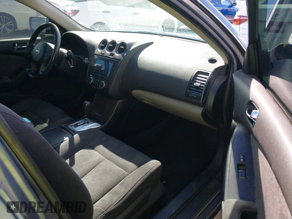 2011 Nissan Altima 2.5 S with VIN 1N4AL2AP6BN432252, listed as a IAAI auction lot 41777738 with 96,416 mi miles. Bid and sale history available at carsss.com. Image 5.