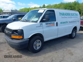 2014 Chevrolet Express Cargo z VIN 1GCWGFFA7E1137334, wystawiony jako IAAI lot #42315556 z przebiegiem 214 615 mil mil oraz . Historia ofert i sprzedaży dostępna na DreamBid. Obrazek 19.