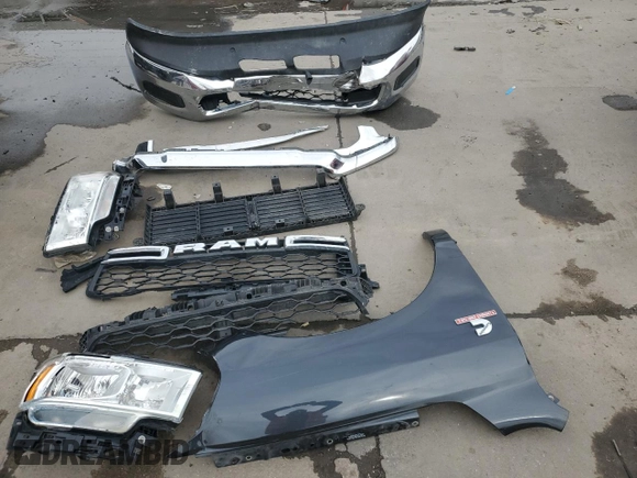 2020 Ram 2500 Tradesman z VIN 3C6UR5HL6LG206160, wystawiony jako Copart lot #58963485 z przebiegiem 111 722 mil mil oraz Szkoda całkowita • Salvage title. Historia ofert i sprzedaży dostępna na DreamBid. Obrazek 12.