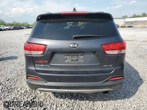 2016 Kia Sorento EX with VIN 5XYPH4A5XGG105609, listed as a Copart auction lot 52867655 with 79,604 mi miles and Salvage Title. Bid and sale history available at DreamBid. Image 6.