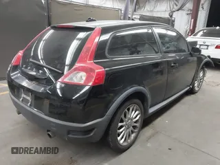 2009 Volvo C30 with VIN YV1MK672592145939, listed as a IAAI auction lot 41850736 with 66,988 mi miles and . Bid and sale history available at DreamBid. Image 4.