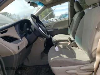 2016 Toyota Sienna L с VIN 5TDZK3DC9GS722856, выставлен на аукционе Copart как лот 50233395 с пробегом 89 225 миль миль и Списание • Salvage title. История ставок и продаж доступна на DreamBid. Изображение 7.