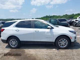 2024 Chevrolet Equinox LT z VIN 3GNAXUEG9RL100196, wystawiony jako IAAI lot #42479969 z przebiegiem 23 585 mil mil oraz . Historia ofert i sprzedaży dostępna na DreamBid. Obrazek 13.
