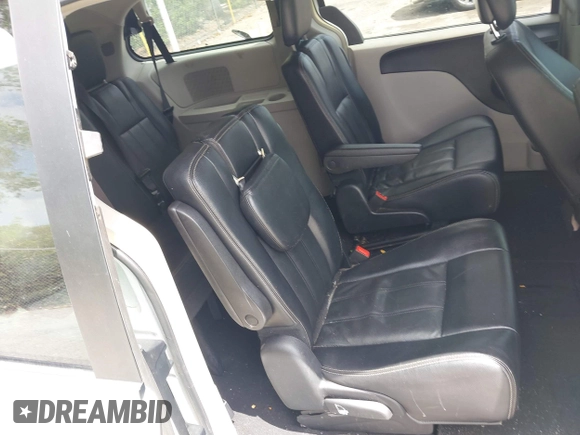2016 Chrysler Town & Country Touring with VIN 2C4RC1BG5GR268623, listed as a IAAI auction lot 41966933 with 172,235 mi miles. Bid and sale history available at carsss.com. Image 8.
