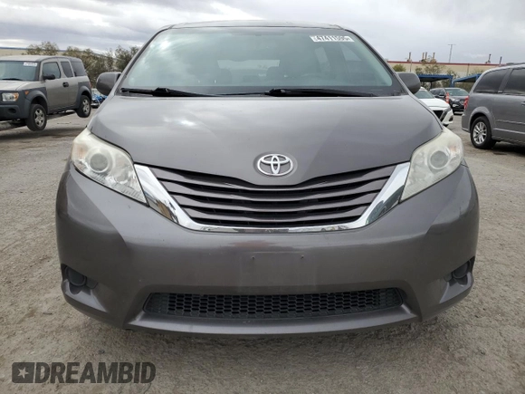 2017 Toyota Sienna LE Auto Access Seat with VIN 5TDKZ3DC4HS831577, listed as a Copart auction lot 47411595 with 115,621 mi miles and Salvage Title. Bid and sale history available at DreamBid. Image 5.
