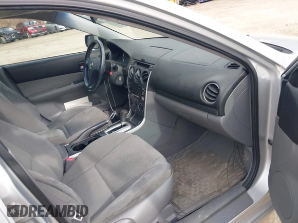 2008 Mazda 6 i Sport VE with VIN 1YVHP80C885M24820, listed as a IAAI auction lot 41728989 with 18,654 mi miles. Bid and sale history available at carsss.com. Image 5.