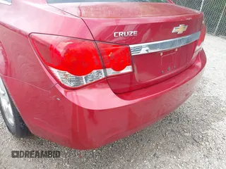 2014 Chevrolet Cruze 1LT with VIN 1G1PC5SB2E7357639, listed as a IAAI auction lot 42129404 with 154,174 mi miles and . Bid and sale history available at DreamBid. Image 20.