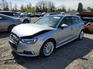 2017 Audi A3 e-tron Sportback Premium z VIN WAUUPBFF0HA087731, wystawiony jako Copart lot #52111805 z przebiegiem 75 459 mil mil oraz Szkoda całkowita • Salvage title. Historia ofert i sprzedaży dostępna na DreamBid. Obrazek 1.