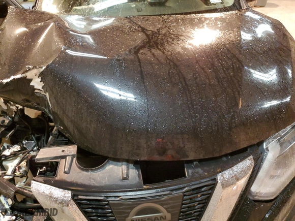 2017 Nissan Rogue SV with VIN KNMAT2MV0HP587557, listed as a Copart auction lot 44747515 with 151,375 mi miles and Salvage Title. Bid and sale history available at carsss.com. Image 14.