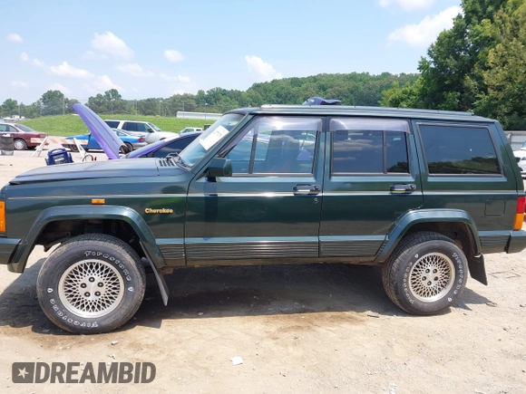 1995 Jeep Cherokee with VIN 1J4FN78S1SL640692, listed as a IAAI auction lot 42577079 with 232,087 mi miles and . Bid and sale history available at DreamBid. Image 14.