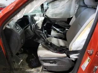 2019 Volkswagen Tiguan SE with VIN 3VV2B7AX5KM052040, listed as a Copart auction lot 49528605 with 88,536 mi miles and Salvage Title. Bid and sale history available at carsss.com. Image 7.