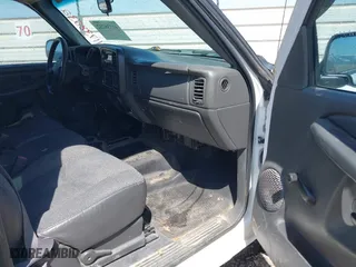 2007 Chevrolet Silverado 1500 Classic Work Truck with VIN 1GCEK19V47Z167973, listed as a IAAI auction lot 41738232 with 1 mi miles. Bid and sale history available at carsss.com. Image 5.