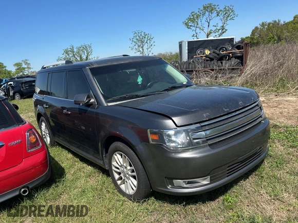 2016 Ford Flex SEL z VIN 2FMGK5C83GBA09724, wystawiony jako Copart lot #49134325 z przebiegiem 188 103 mil mil oraz Czysty tytuł • Clean title. Historia ofert i sprzedaży dostępna na DreamBid. Obrazek 1.