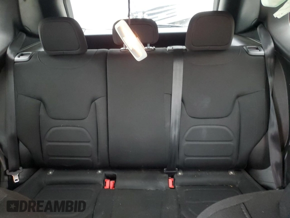 2019 Jeep Renegade Latitude z VIN ZACNJABB7KPJ73628, wystawiony jako Copart lot #59419695 z przebiegiem 61 126 mil mil oraz Szkoda całkowita • Salvage title. Historia ofert i sprzedaży dostępna na DreamBid. Obrazek 10.